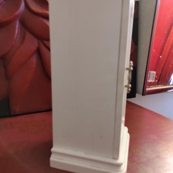 Jewelry Box - Picture 4 of 8